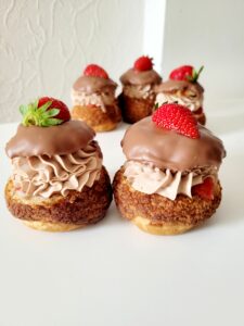 Choux fraise chocolat