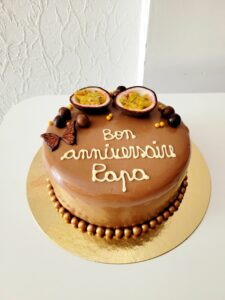 Entremet fruits de la passion chocolat au lait