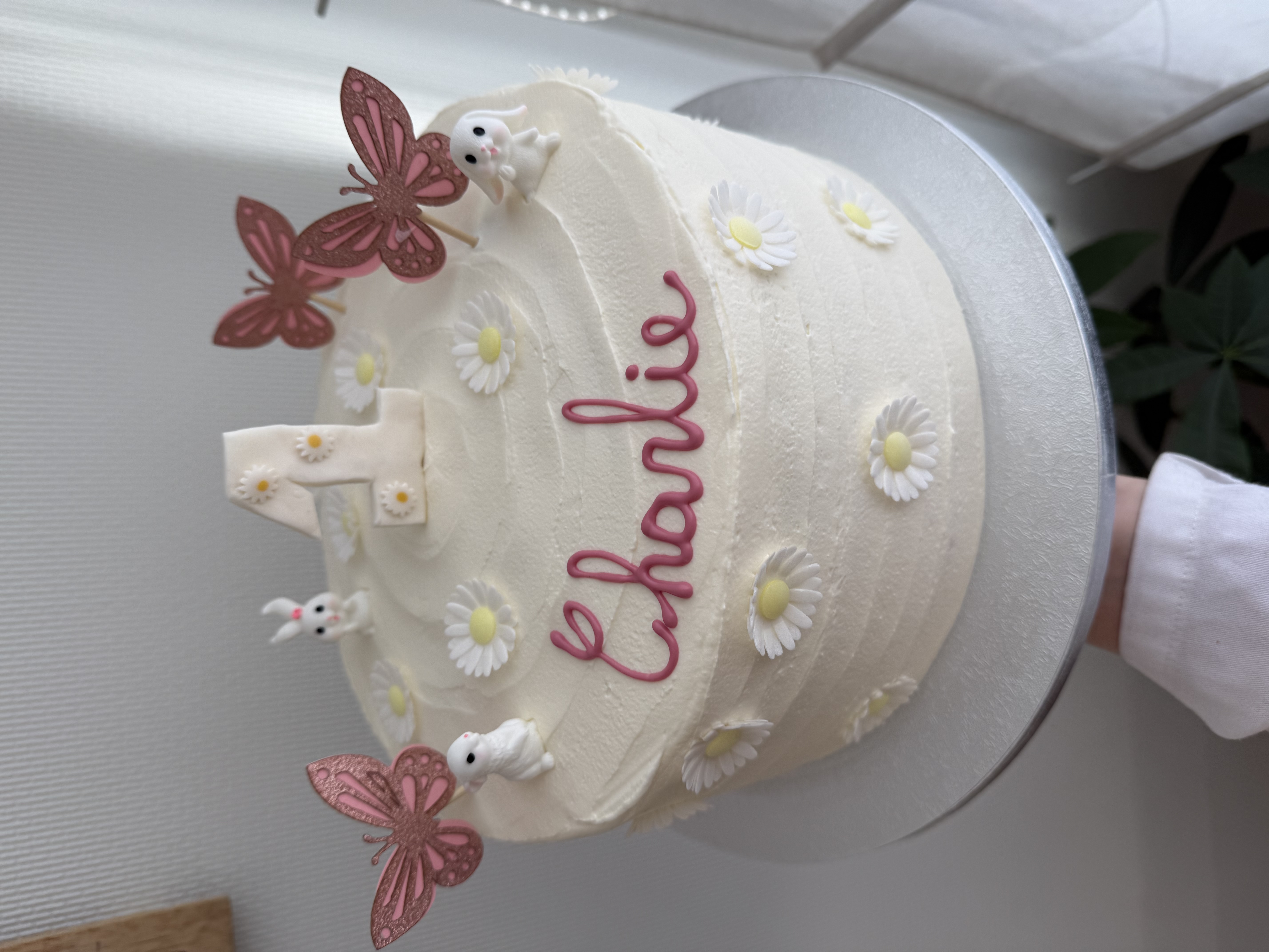 Gâteau fleurs et lapins